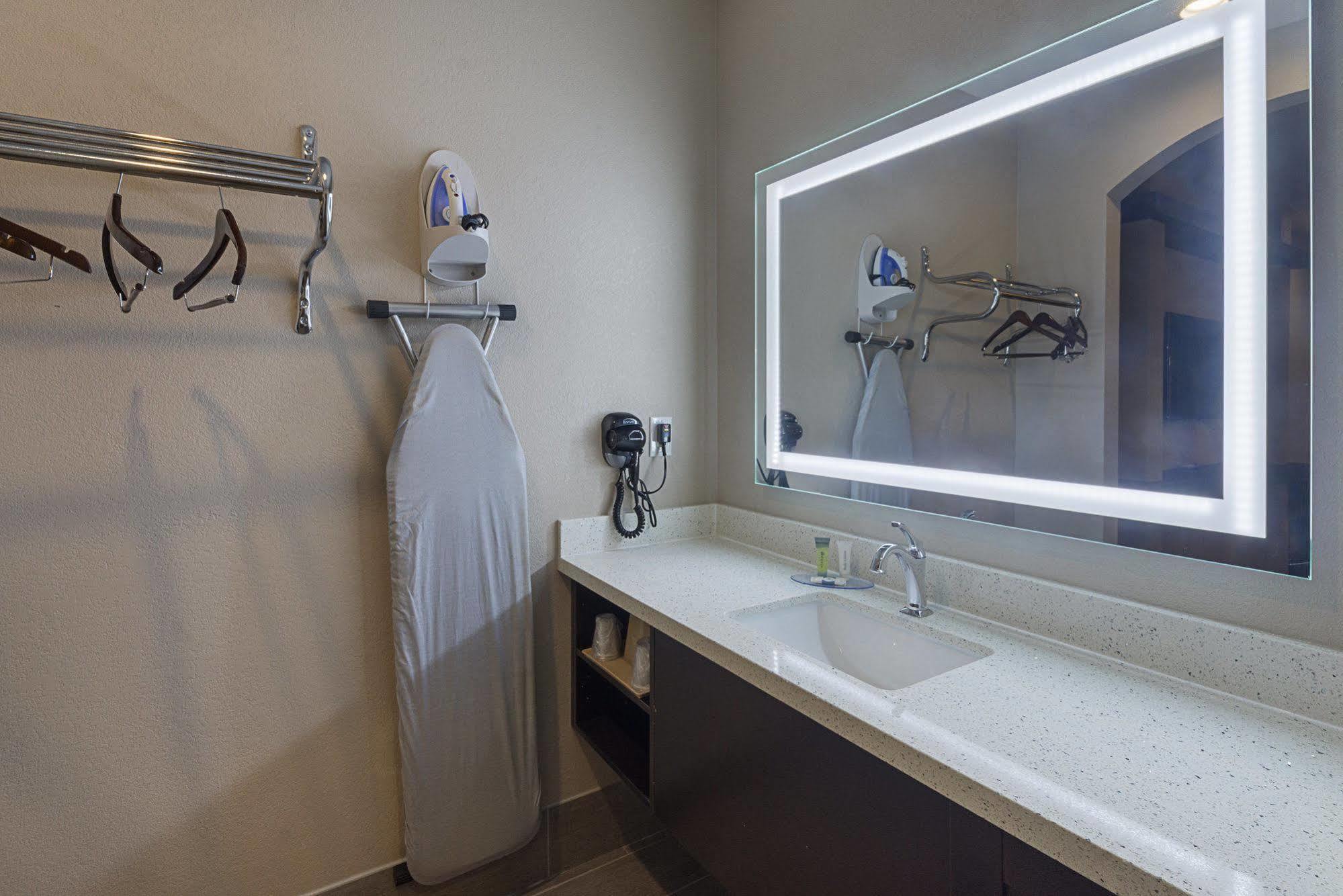 Econo Lodge Inn & Suites Houston Nw-Cy-Fair Jersey Village Luaran gambar